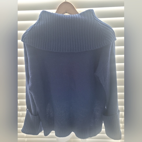 Gibson Latimer chunky layered look navy sweater - Picture 2 of 6